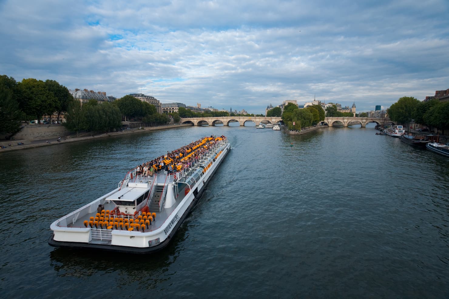 cruises on the seine paris